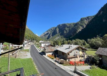 Casa semi indipendente Località Chesod, 1, Antey-Saint-Andrè - foto 18