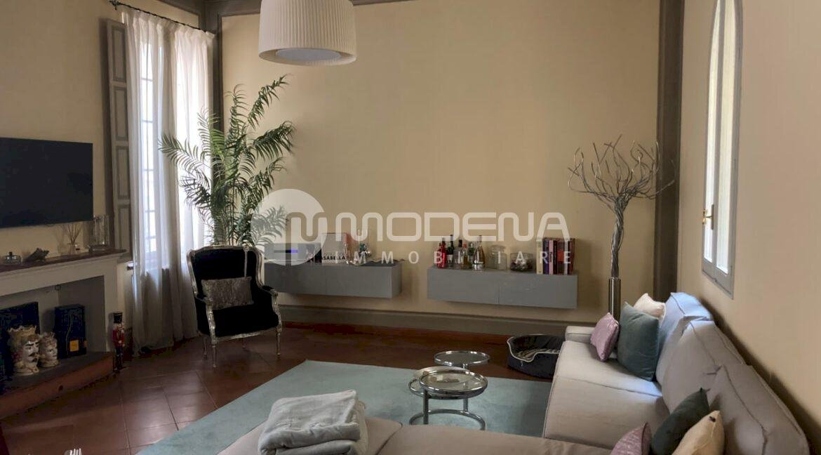 Three-room apartment Modena (neighborhood Circoscrizione 1) - photo 2
