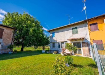 Semi-detached Villa San Pietro in Casale - photo 5