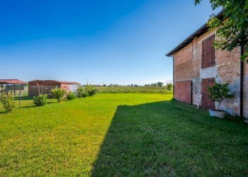 Semi-detached Villa San Pietro in Casale - photo 6