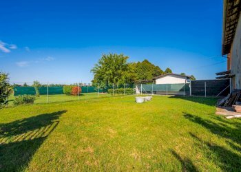 Semi-detached Villa San Pietro in Casale - photo 11