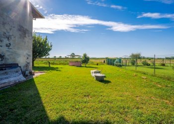 Semi-detached Villa San Pietro in Casale - photo 17