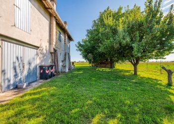 Semi-detached Villa San Pietro in Casale - photo 18