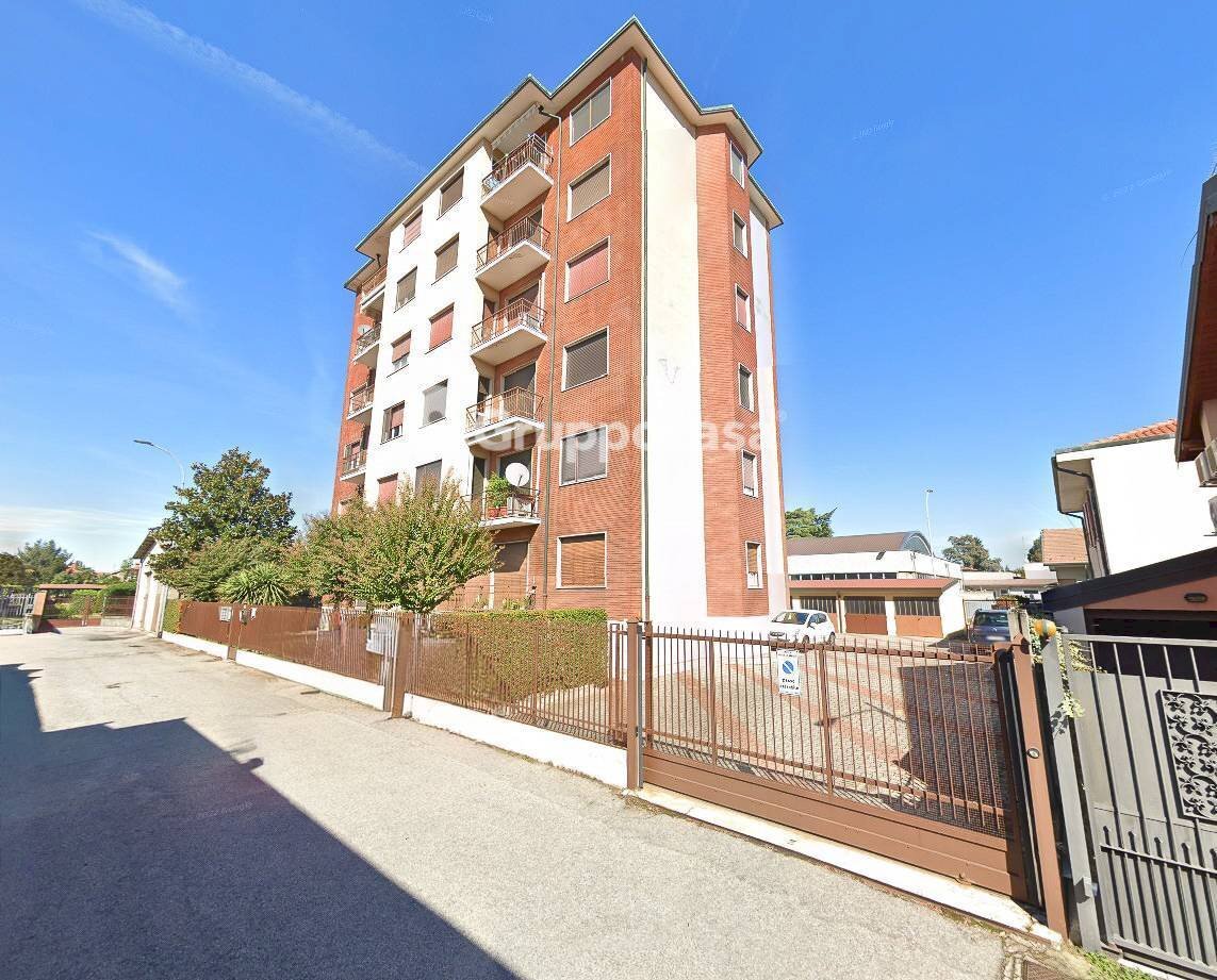 Foto 1 - Quadrilocale Via Brera
 
4, Robecco sul Naviglio - foto 1