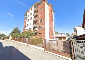 Foto 1 - Quadrilocale Via Brera
 
4, Robecco sul Naviglio - foto 1