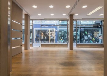 Foto 11 - Negozio Viale Ceccarini
 
57, Riccione - foto 11