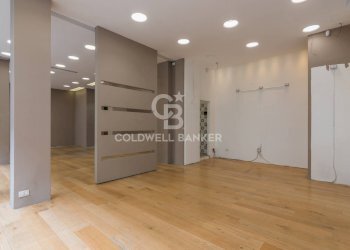 Foto 12 - Negozio Viale Ceccarini
 
57, Riccione - foto 12