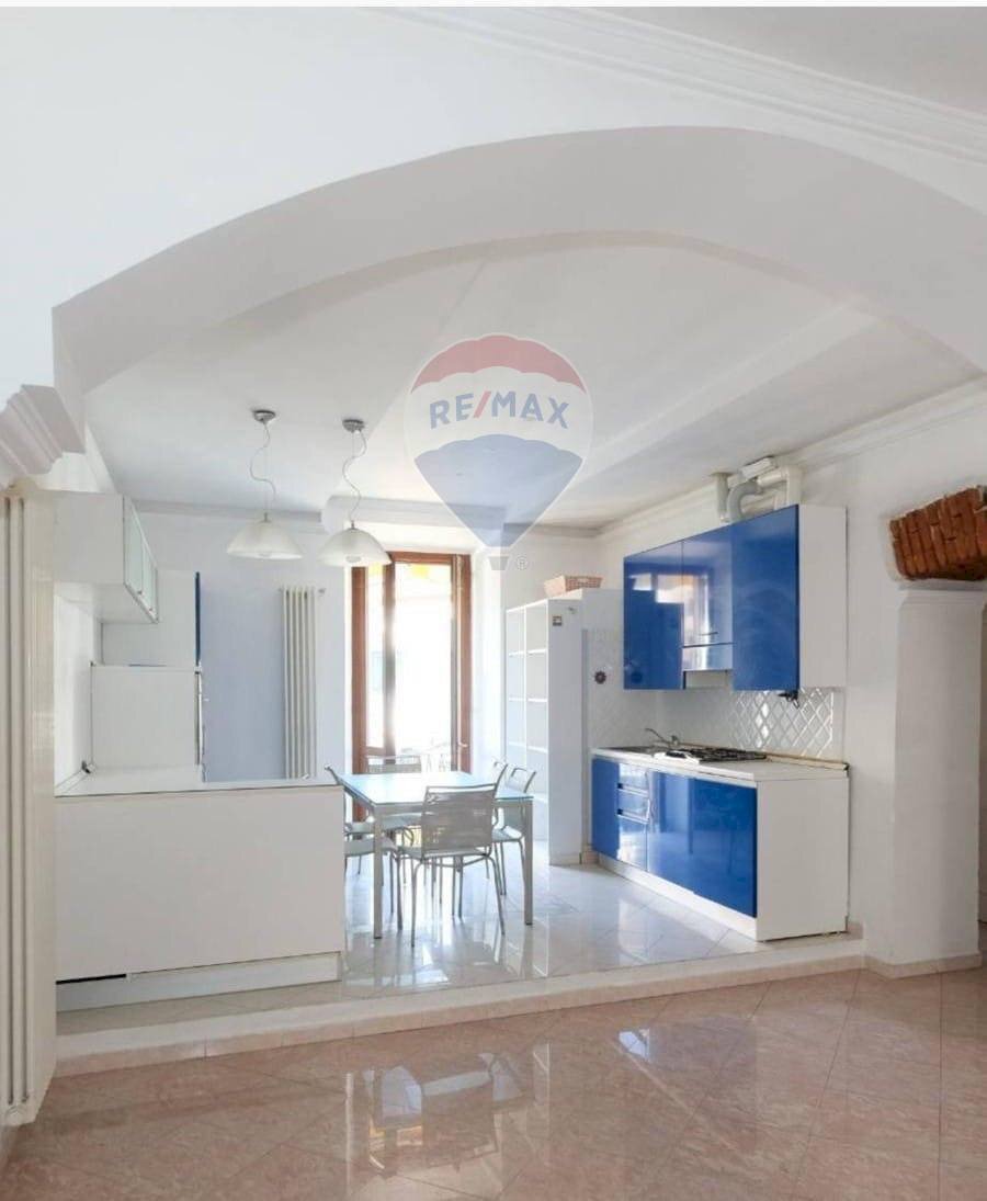 Sala da pranzo - Trilocale Viale Aguggiari
 
13, Varese - foto 3