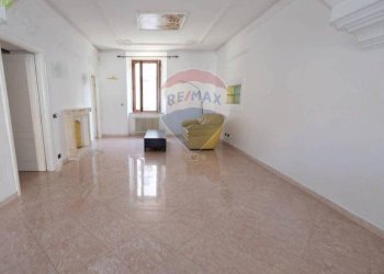 Stanza vuota - Trilocale Viale Aguggiari
 
13, Varese - foto 4