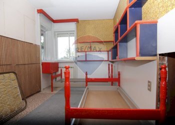 Dispensa di stoccaggio - Trilocale via presolana
 
10, Varese - foto 9