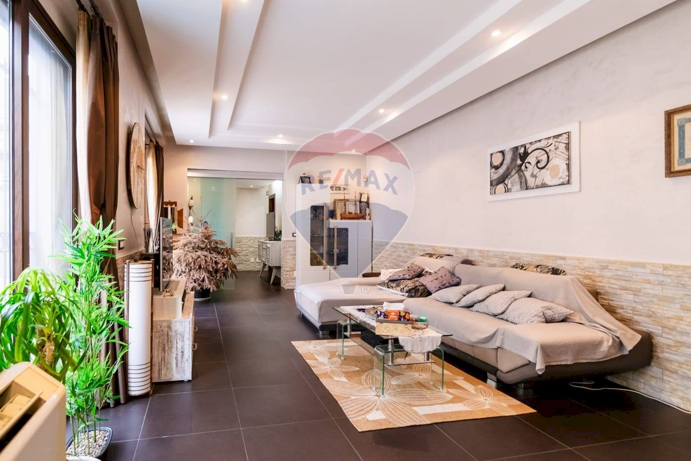 Soggiorno - Casa indipendente Via Pittoresca
12/12A, Catania - foto 3