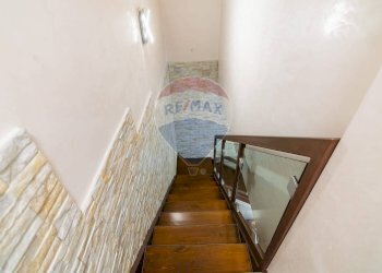 Scale - Casa indipendente Via Pittoresca
 
12/12A, Catania - foto 22