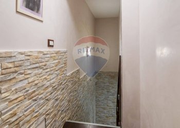 Hall / corridoio - Casa indipendente Via Pittoresca
 
12/12A, Catania - foto 23