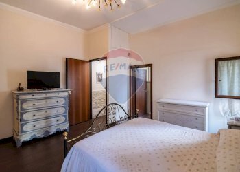 Camera / camera da letto - Casa indipendente Via Pittoresca
 
12/12A, Catania - foto 24