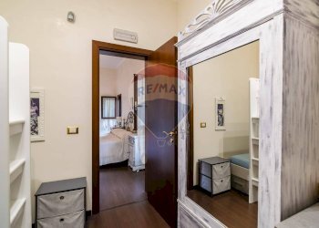 Camera / camera da letto - Casa indipendente Via Pittoresca
 
12/12A, Catania - foto 28