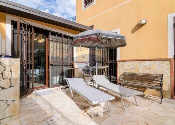 Terrazza - Casa indipendente Via Pittoresca
 
12/12A, Catania - foto 40