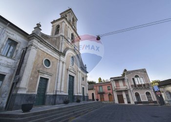 Edificio all\'aperto - Casa indipendente Piazza Maria Santissima delle Grazie
 
20, Piedimonte Etneo - foto 3