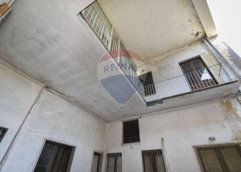 Edificio all\'aperto - Casa indipendente Piazza Maria Santissima delle Grazie
 
20, Piedimonte Etneo - foto 6