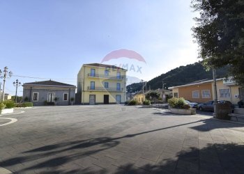 Edificio all\'aperto - Casa indipendente Piazza Maria Santissima delle Grazie
 
20, Piedimonte Etneo - foto 51