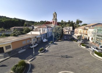 Edificio all\'aperto - Casa indipendente Piazza Maria Santissima delle Grazie
 
20, Piedimonte Etneo - foto 54