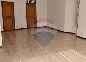 Stanza vuota - Appartamento VIA SILVIO PELLICO, Paterno - foto 4