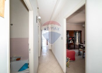 Hall / corridoio - Appartamento Via Giuseppe Verdi
 
24, Acireale - foto 8