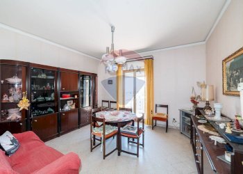 Sala da pranzo - Appartamento Via Giuseppe Verdi
 
24, Acireale - foto 15