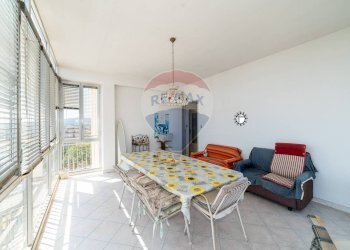 Sala da pranzo - Appartamento Via Giuseppe Verdi
 
24, Acireale - foto 18