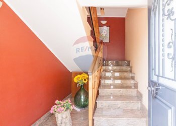 Scale - Attico Via Paternò
 
350, Ragalna - foto 19