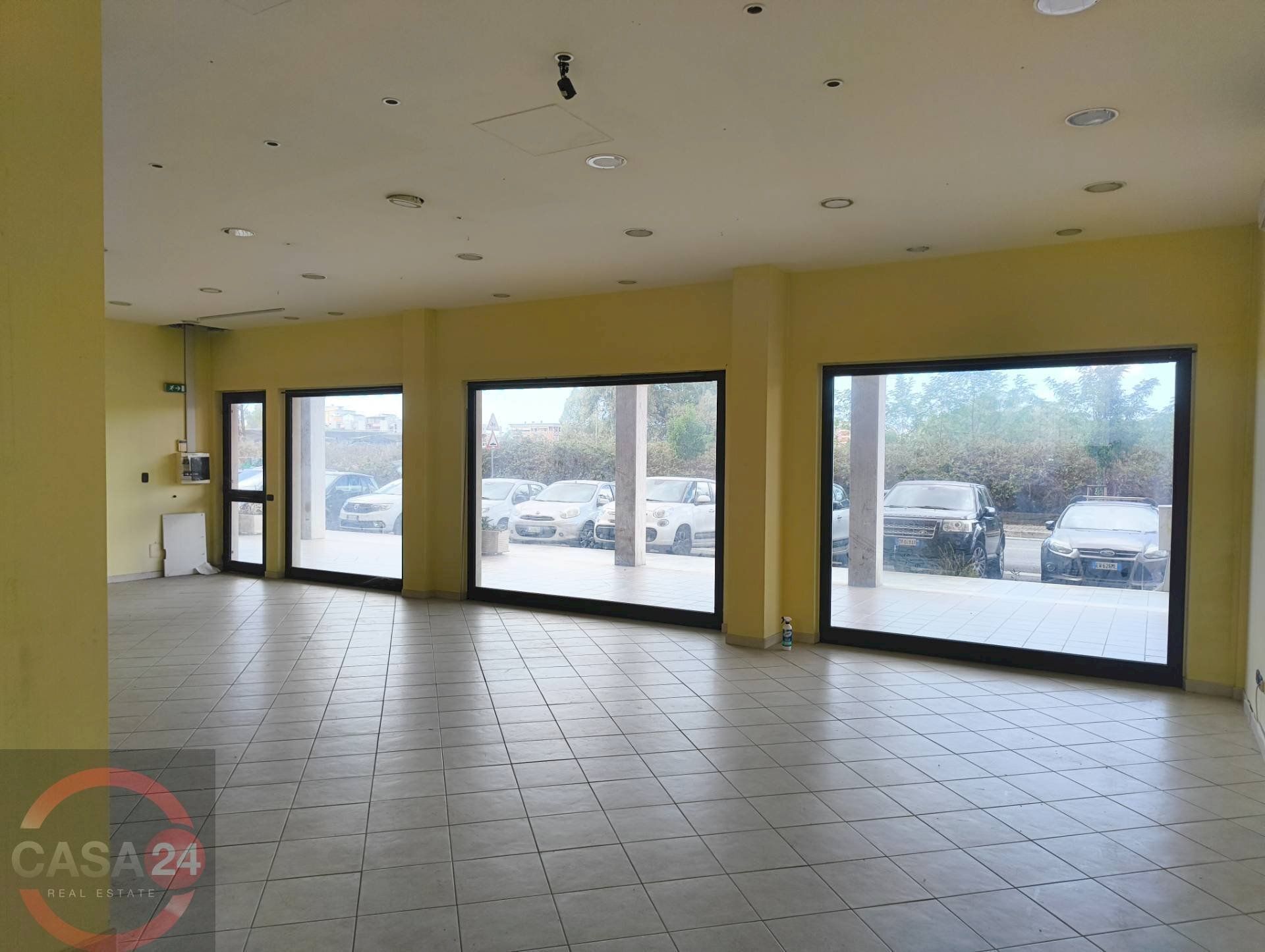 Foto 1 - Locale Commerciale Viale Giulio Cesare, Latina - foto 1