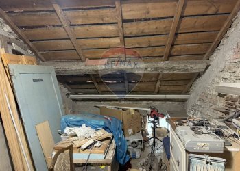 Dispensa di stoccaggio - Casa semi indipendente Via Placido Fabris
 
85, Alpago - foto 15