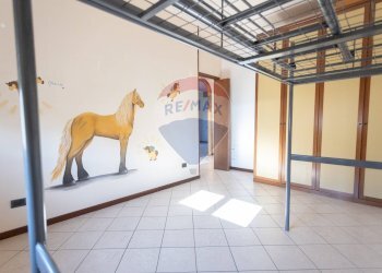 Stanza vuota - Trilocale Via Guglielmo Oberdan
 
6, Fidenza - foto 7