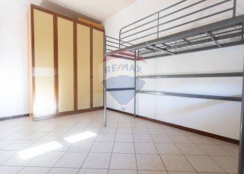 Stanza vuota - Trilocale Via Guglielmo Oberdan
 
6, Fidenza - foto 8