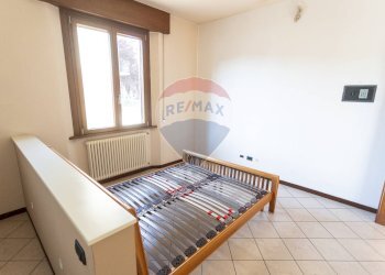 Camera / camera da letto - Trilocale Via Guglielmo Oberdan
 
6, Fidenza - foto 11