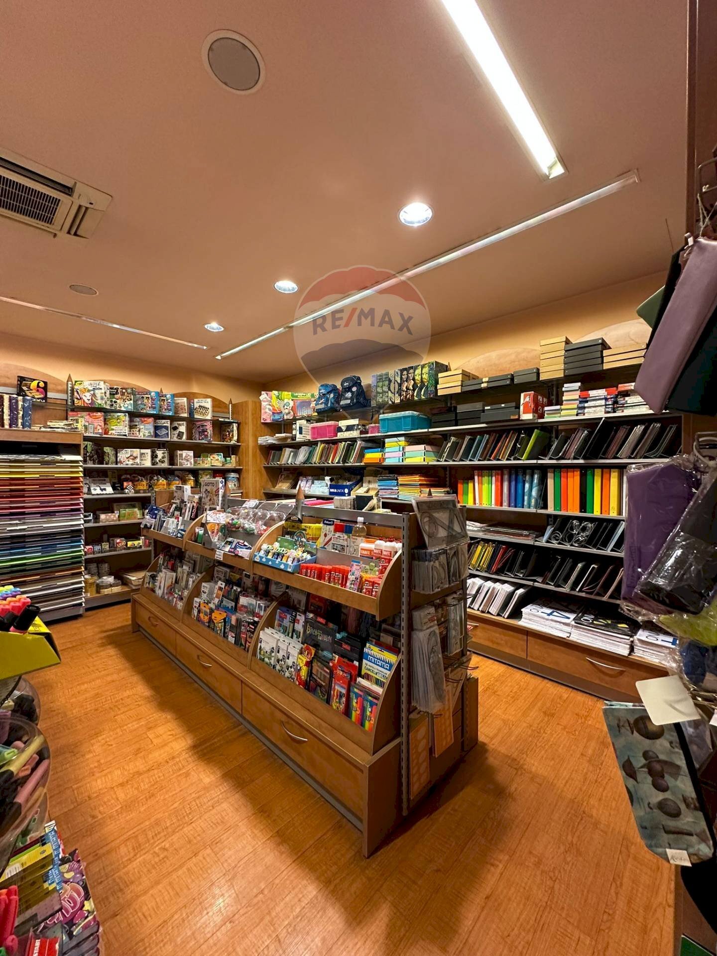 Dispensa di stoccaggio - Commercial Premises Via Vitruvio
 
5, Milano - photo 3