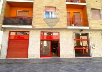 Edificio all\'aperto - Commercial Premises Via Umiliati
 
9, Milano - photo 1