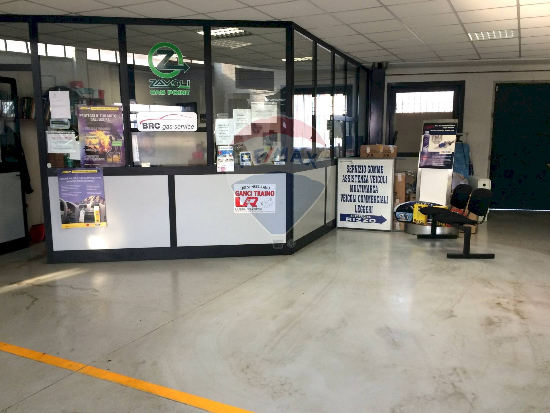 Ricezione / Lobby - Capannone Via Papa Giovanni XXIII
 
16, Sesto San Giovanni - foto 2