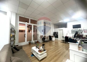 Soggiorno - Commercial Premises Galleria Kennedy
 
10, Seregno - photo 1