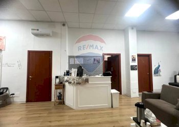 Soggiorno - Commercial Premises Galleria Kennedy
 
10, Seregno - photo 3