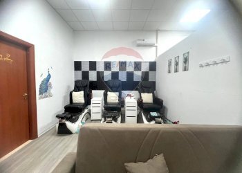 Soggiorno - Commercial Premises Galleria Kennedy
 
10, Seregno - photo 6