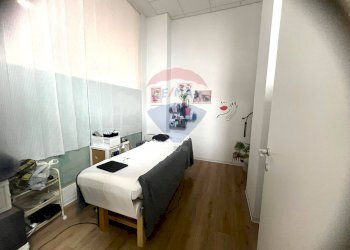 Camera / camera da letto - Commercial Premises Galleria Kennedy
 
10, Seregno - photo 7