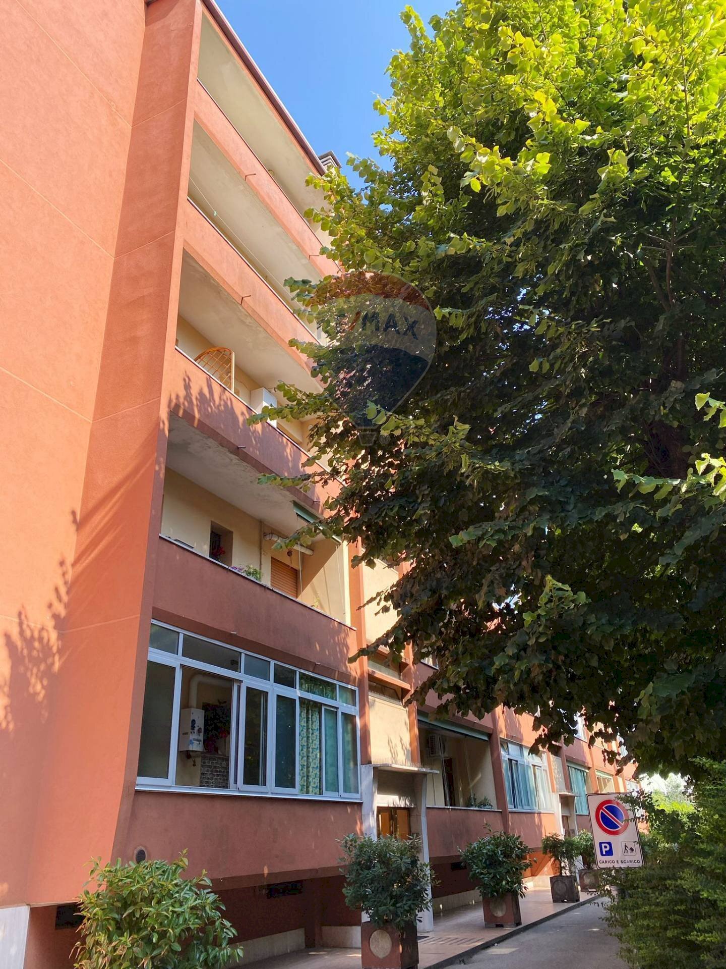 Edificio all\'aperto - Three-room apartment Milano - photo 1