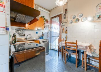 Cucina - Four-room apartment Via Popoli Uniti
 
24, Milano - photo 33