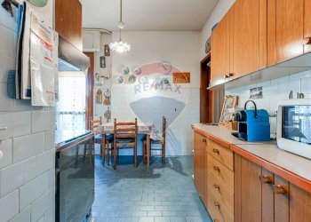 Cucina - Four-room apartment Via Popoli Uniti
 
24, Milano - photo 34