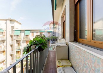 Balcone - Four-room apartment Via Popoli Uniti
 
24, Milano - photo 36