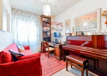 Soggiorno - Four-room apartment Via Popoli Uniti
 
24, Milano - photo 42