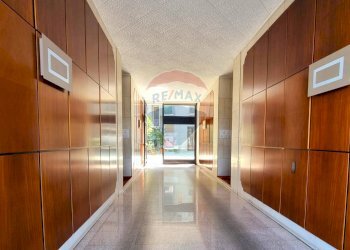 Ricezione / Lobby - Four-room apartment Via Popoli Uniti
 
24, Milano - photo 47