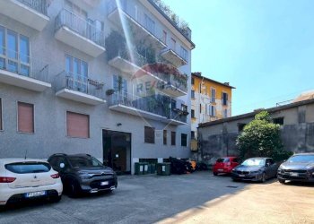 Edificio all\'aperto - Four-room apartment Via Popoli Uniti
 
24, Milano - photo 48