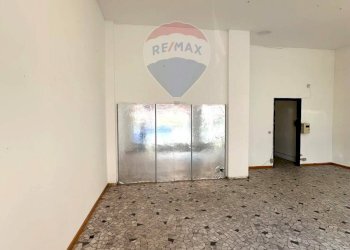 Stanza vuota - Commercial Premises Via Cristoforo Gluck
 
3, Milano - photo 6