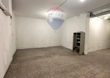 Stanza vuota - Commercial Premises Via Cristoforo Gluck
 
3, Milano - photo 13